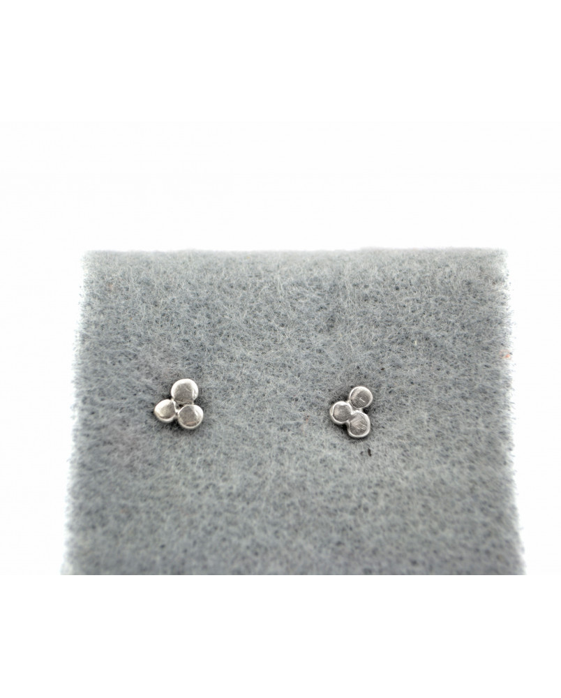 Kolczyki kropki małe sztyfty