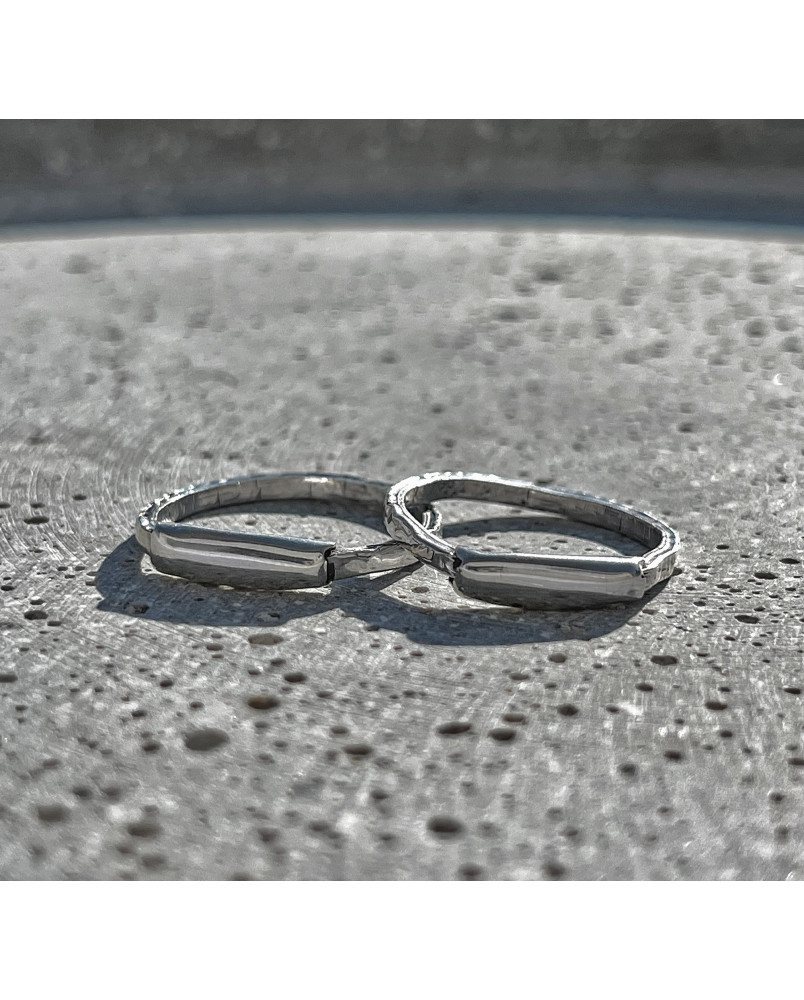 Pierścionek srebrny mini sygnet