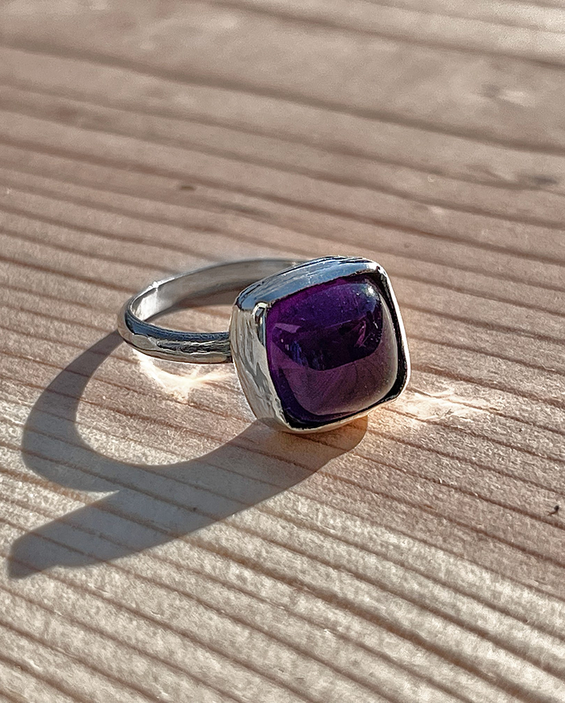 Pierścionek z ametystem