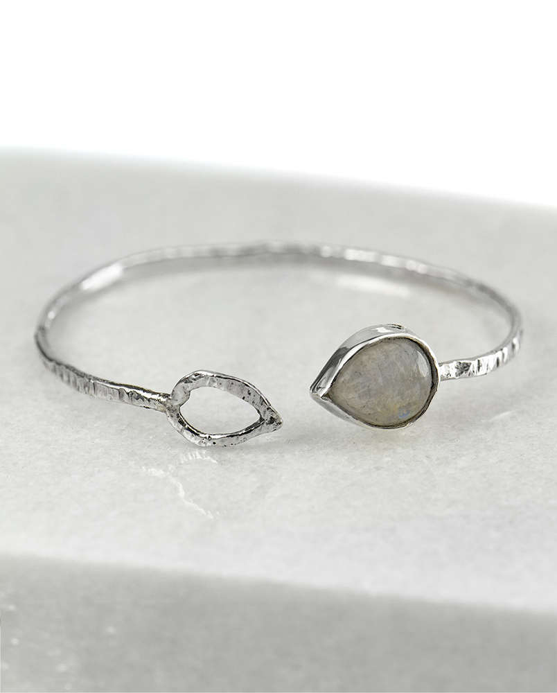 Bransoletka z kamieniem księżycowym
