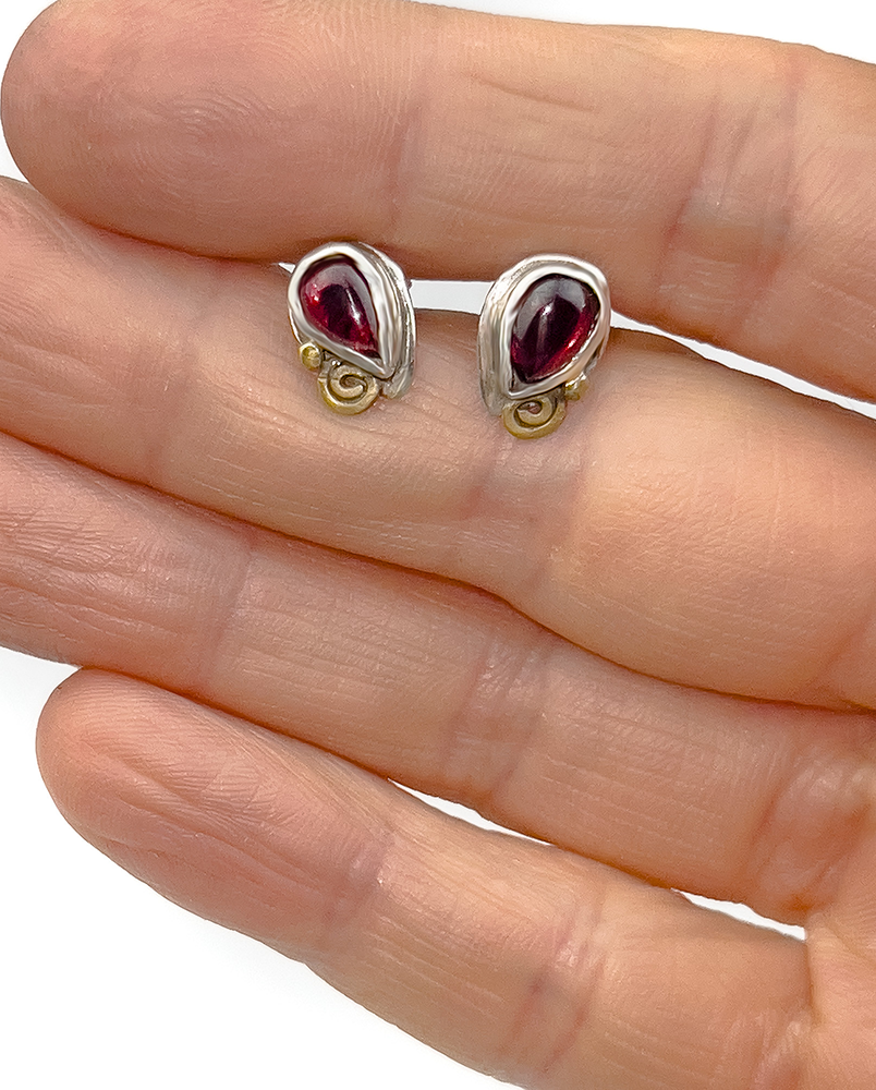 Kolczyki z granatami