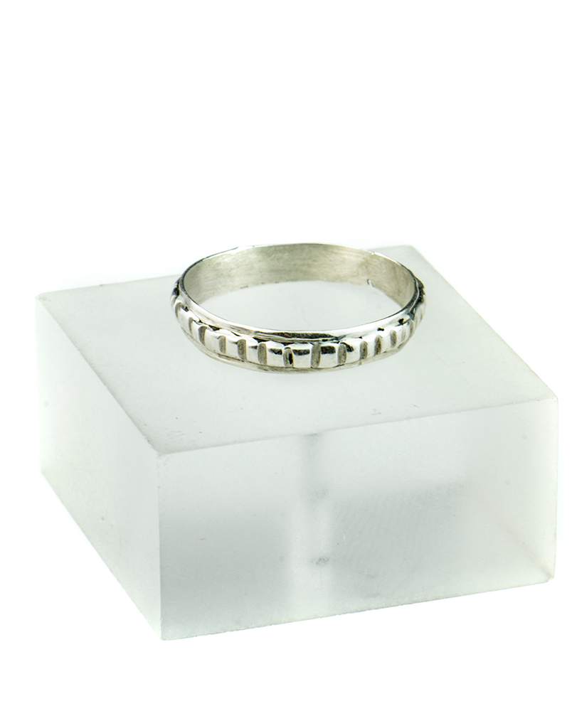 Obrączka w kwadraciki