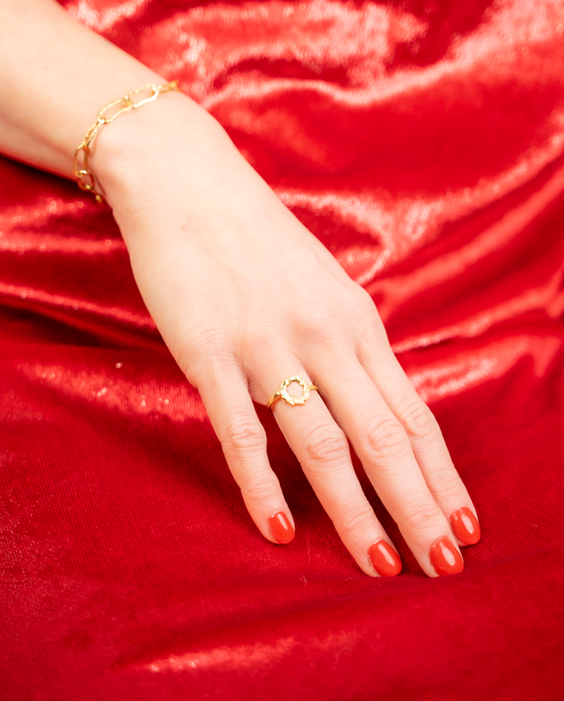 Pierścionek abstrakcja