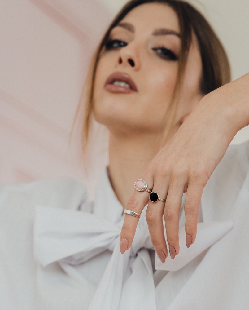 Pierścionek z onyksem