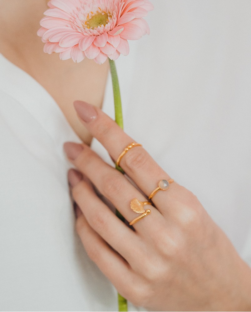 Pierścionek z agatem różowym