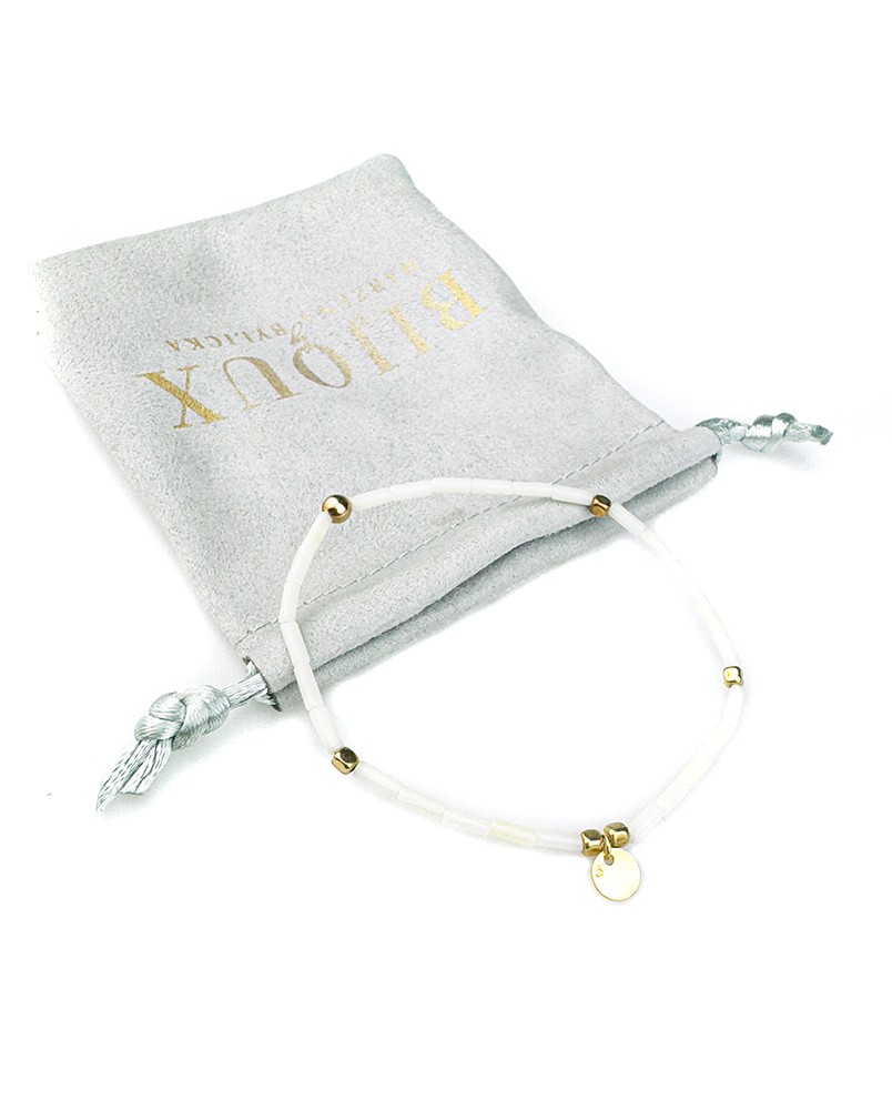 Bransoletka z białym koralem