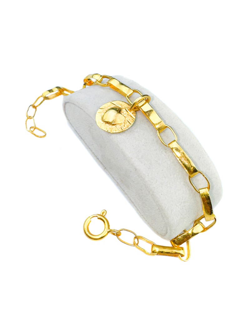 Bransoletka z płaskimi ogniwami i zawieszką