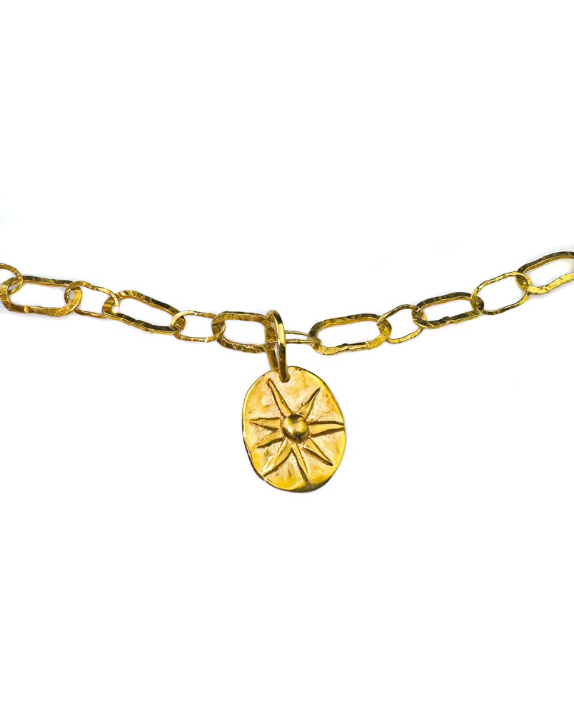 Łańcuch z blaszką z motywem słońca