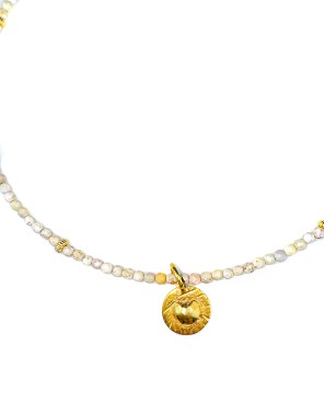 Naszyjnik z howlitem i zawieszką