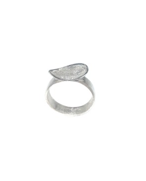 Pierścionek z łezką srebrny