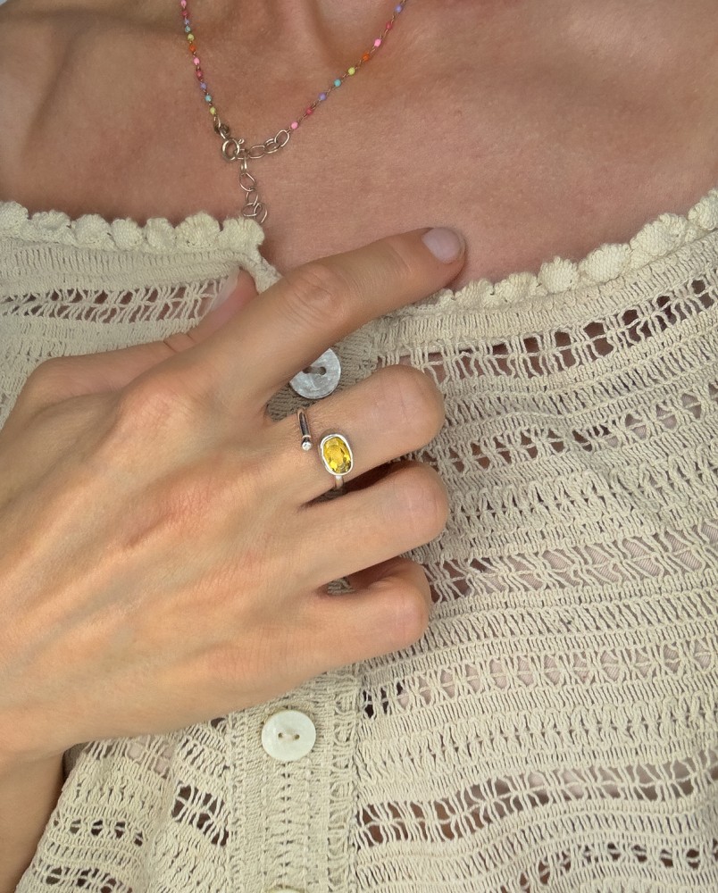 Pierścionek z cytrynem regulowany