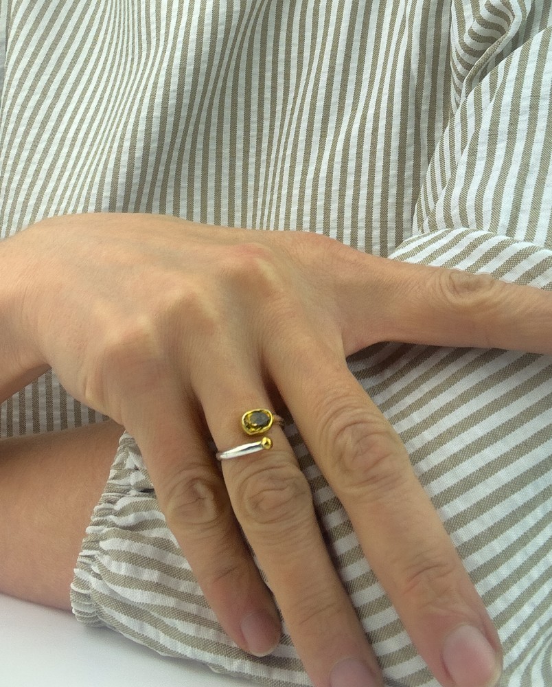 Pierścionek z cytrynem regulowany