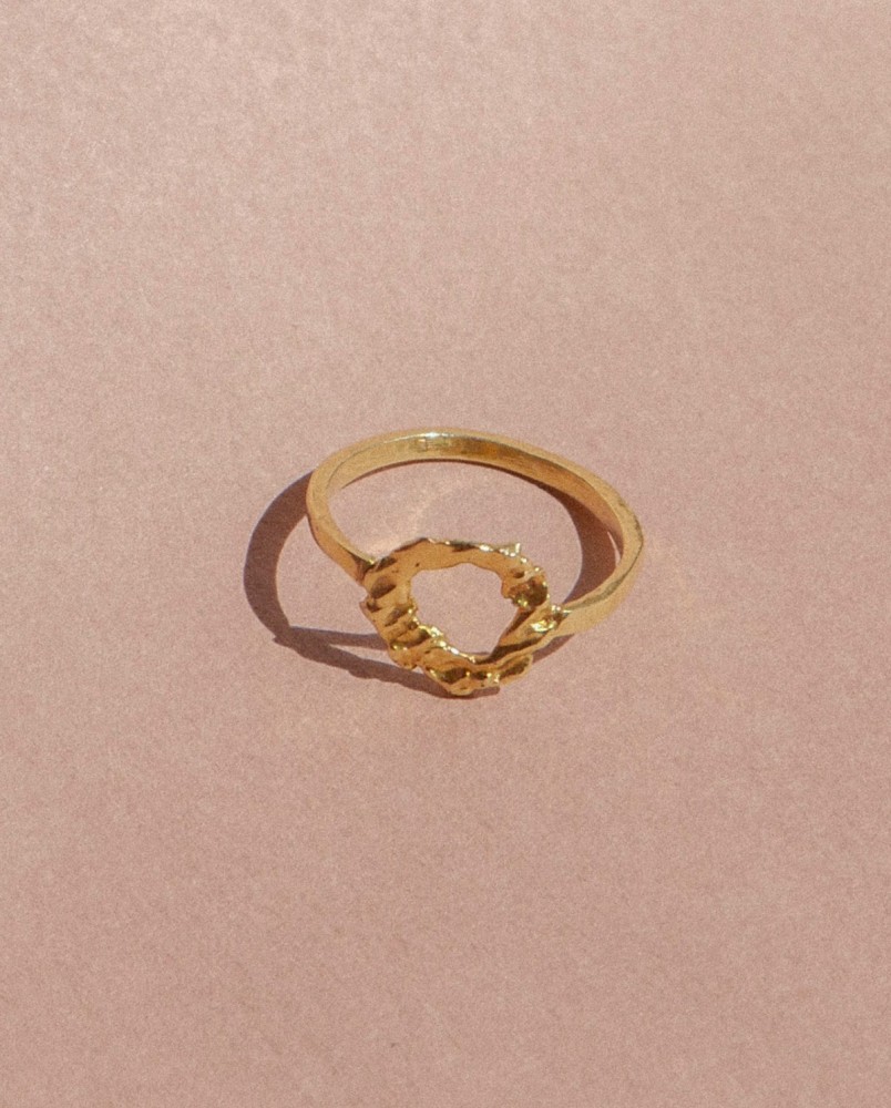 Pierścionek abstrakcja