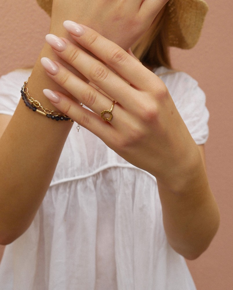 Pierścionek abstrakcja