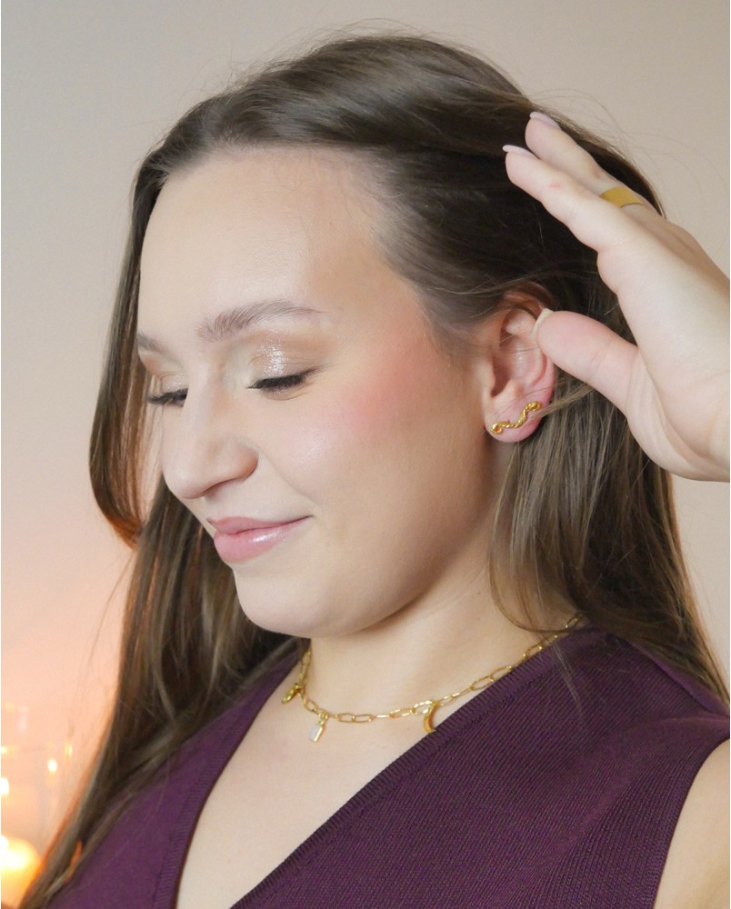 Kolczyki sztyfty skręcone