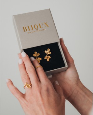 Kolczyki sztyfty wiszące listki