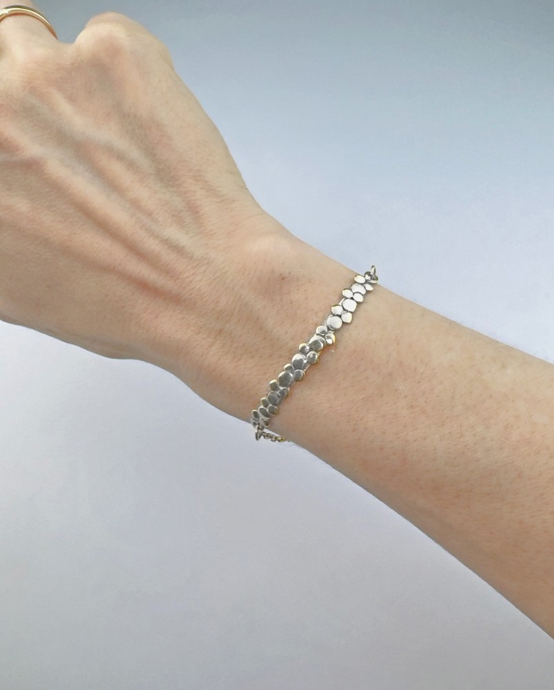 Bransoletka ze spłaszczonymi kulkami