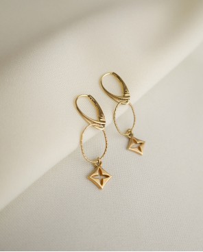 Wiszące kolczyki koła z przywieszką