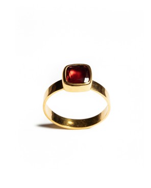 Pierścionek z granatem